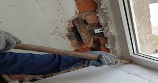 Демонтаж оконных откосов по выгодной цене от 509 руб. в Братске - Сварной-Брт