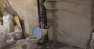 Демонтаж сантехкабины в панельном доме - цена от 1017 рублей | Сварной-Брт